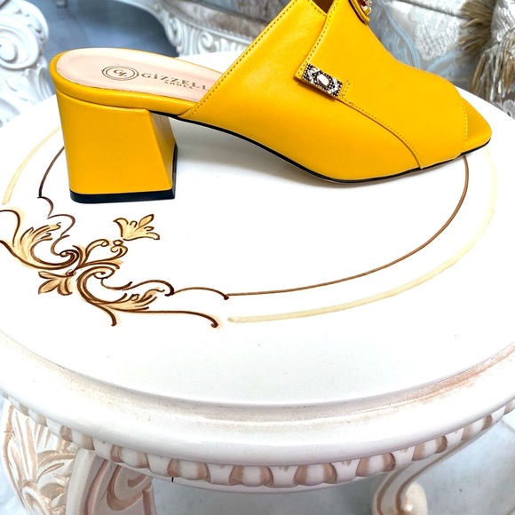 New Gizzelli Designed yellow Sandals. - Picture 2 of 5